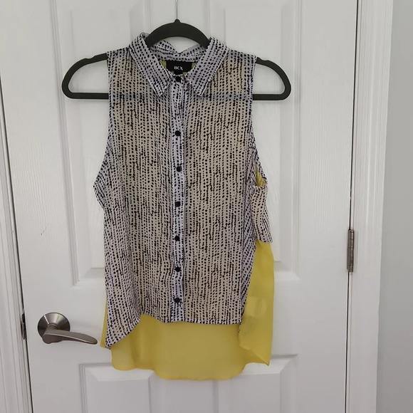 BCX Black, White, & Yellow Sheer Top - Picture 13 of 13